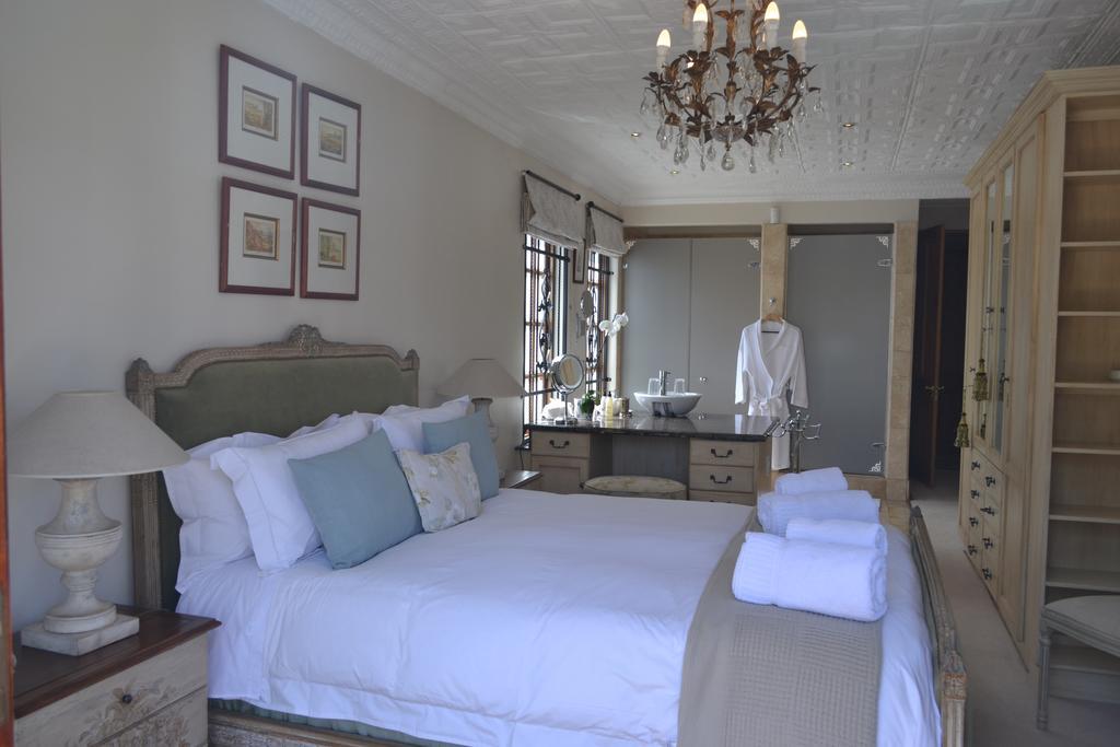 Bed and Breakfast Doveton House Йоханнесбург Экстерьер фото